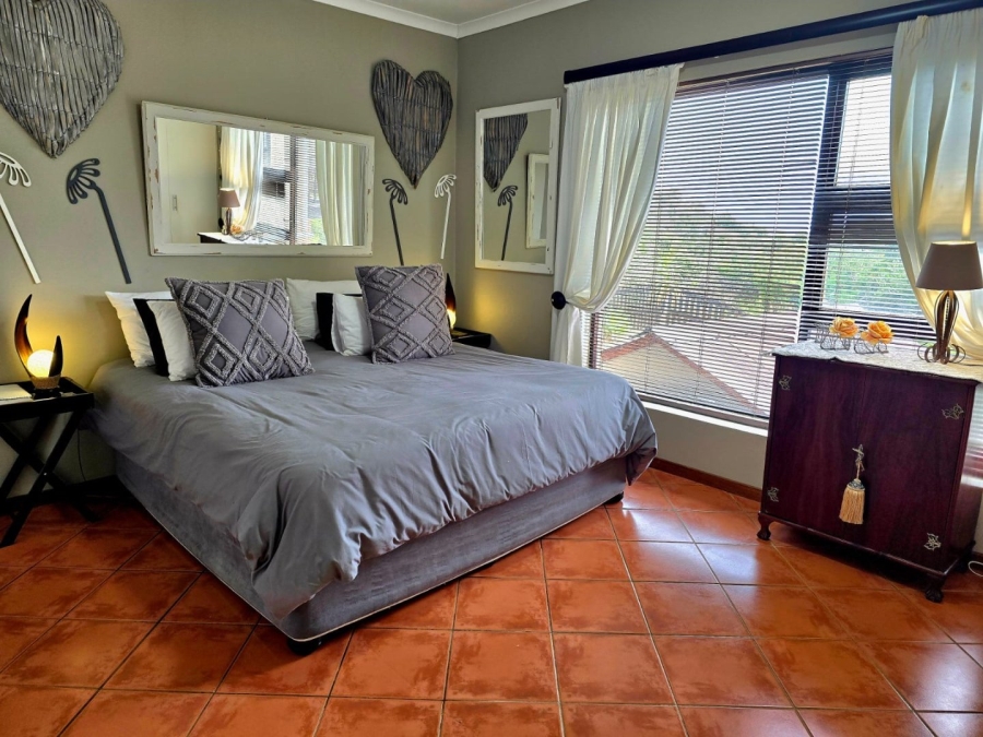 4 Bedroom Property for Sale in Paradise Beach Eastern Cape